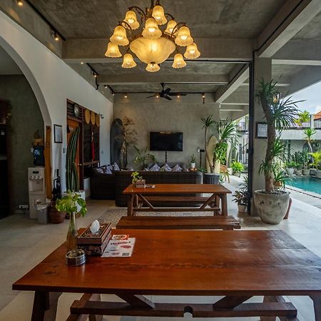The Breeze Stay And Surf Canggu Exterior foto