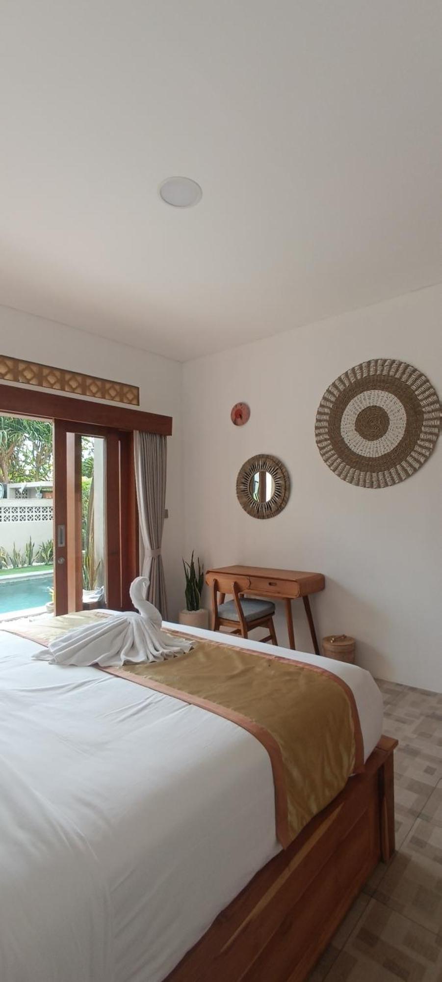 The Breeze Stay And Surf Canggu Exterior foto