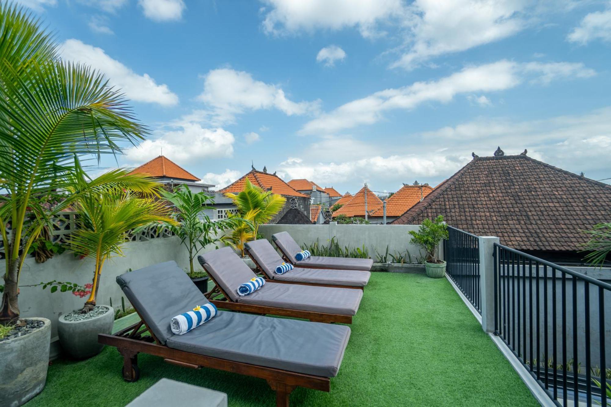 The Breeze Stay And Surf Canggu Exterior foto