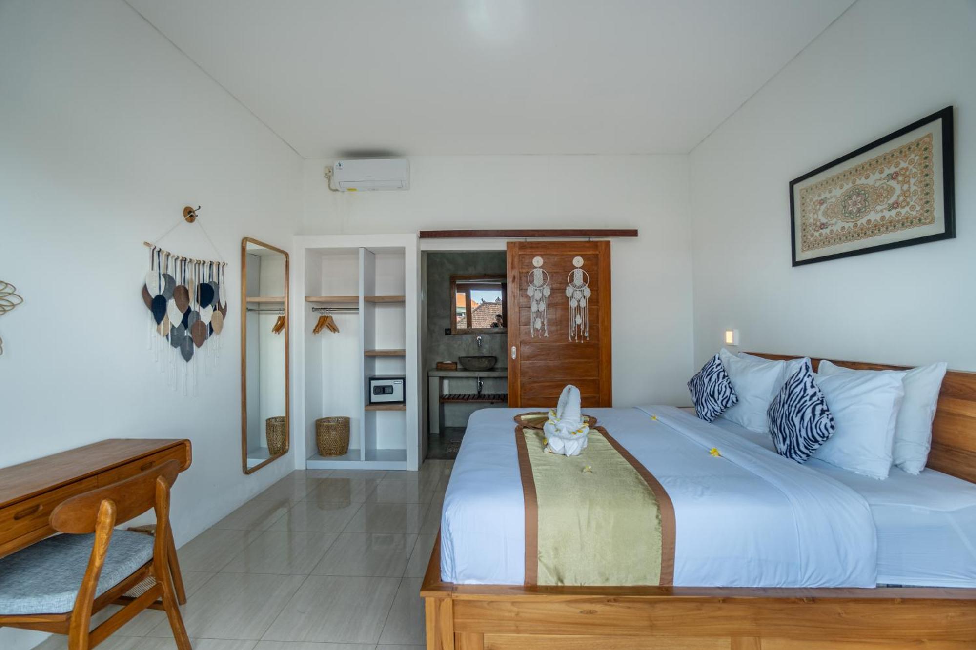 The Breeze Stay And Surf Canggu Exterior foto