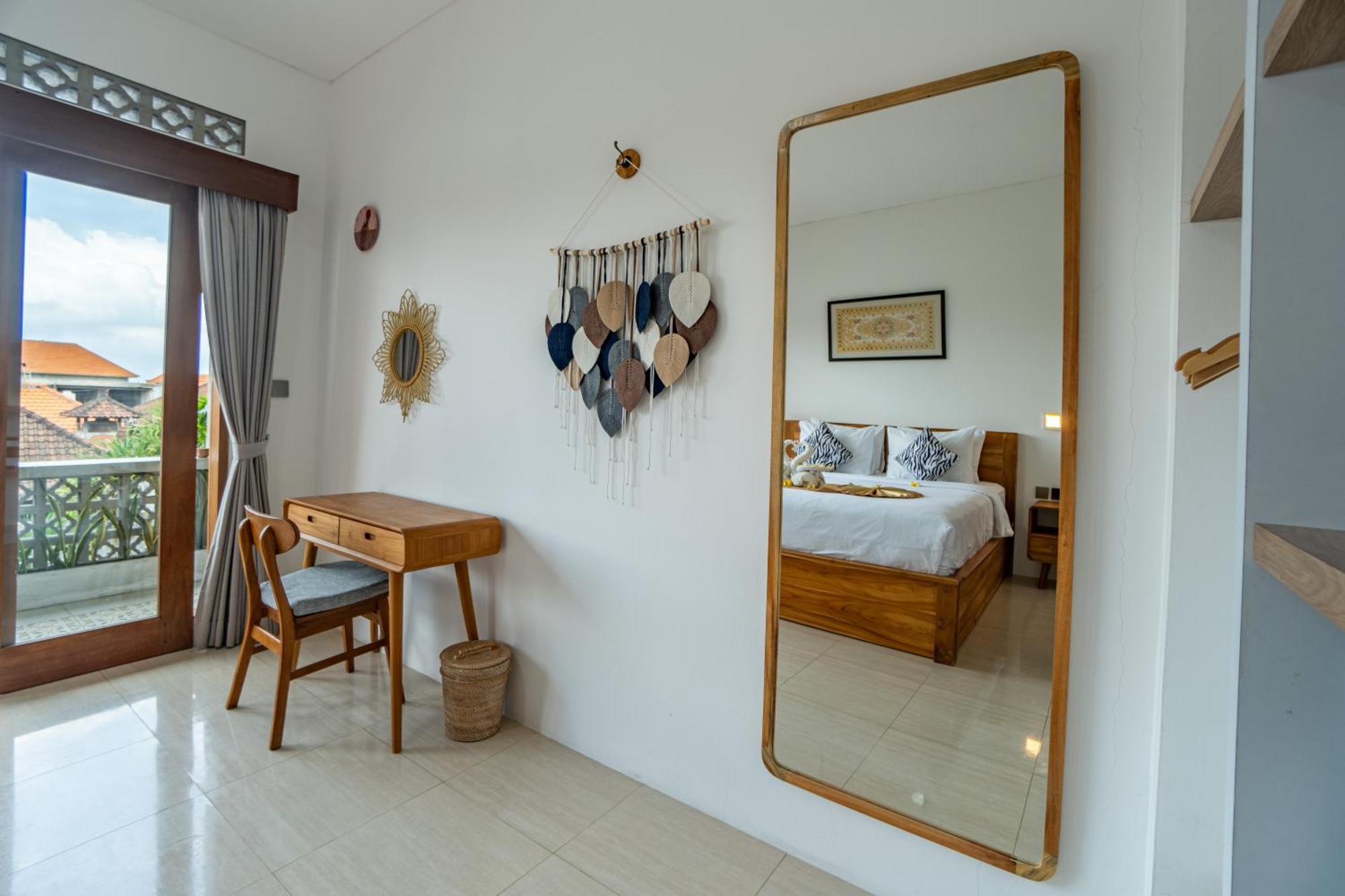 The Breeze Stay And Surf Canggu Exterior foto