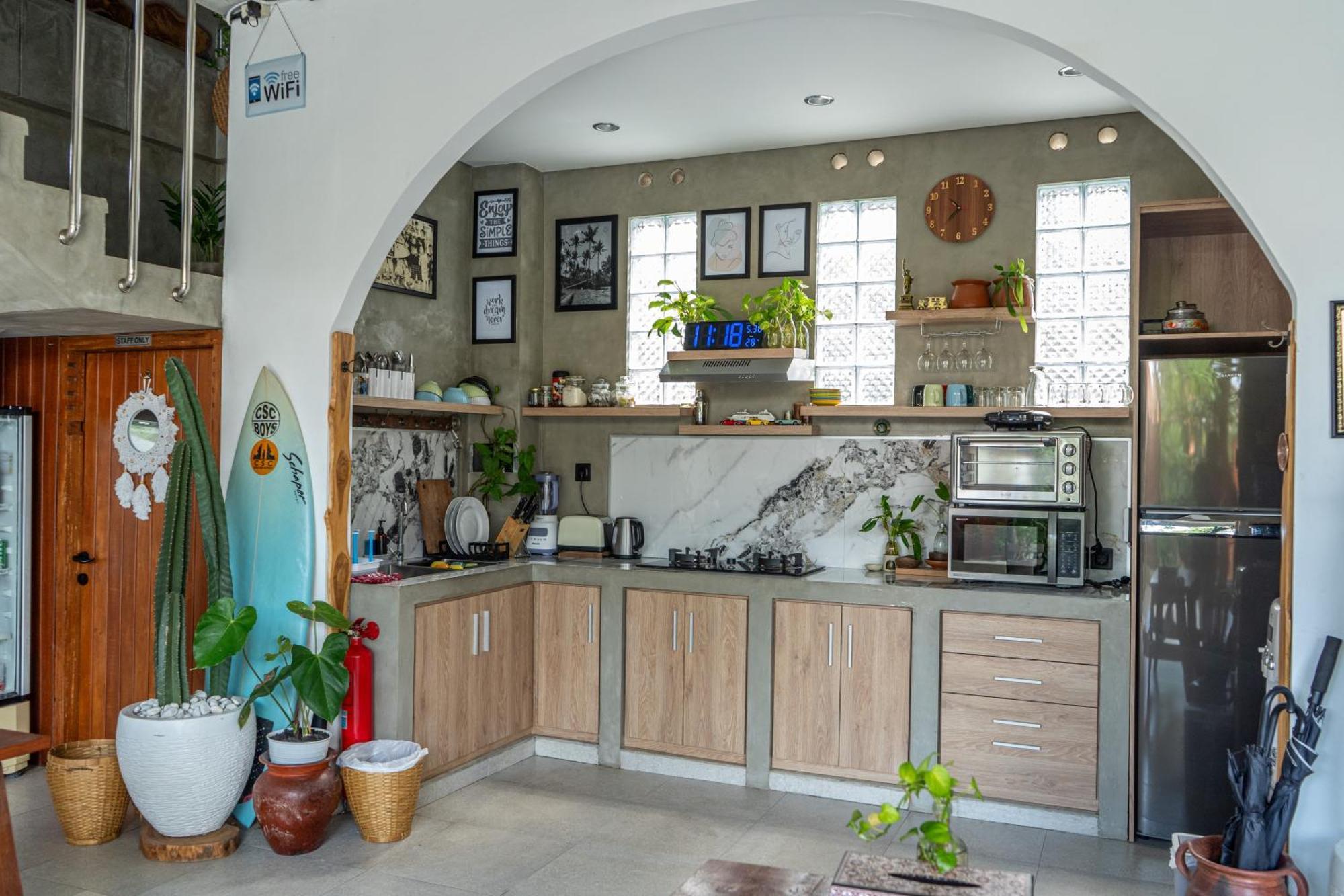 The Breeze Stay And Surf Canggu Exterior foto