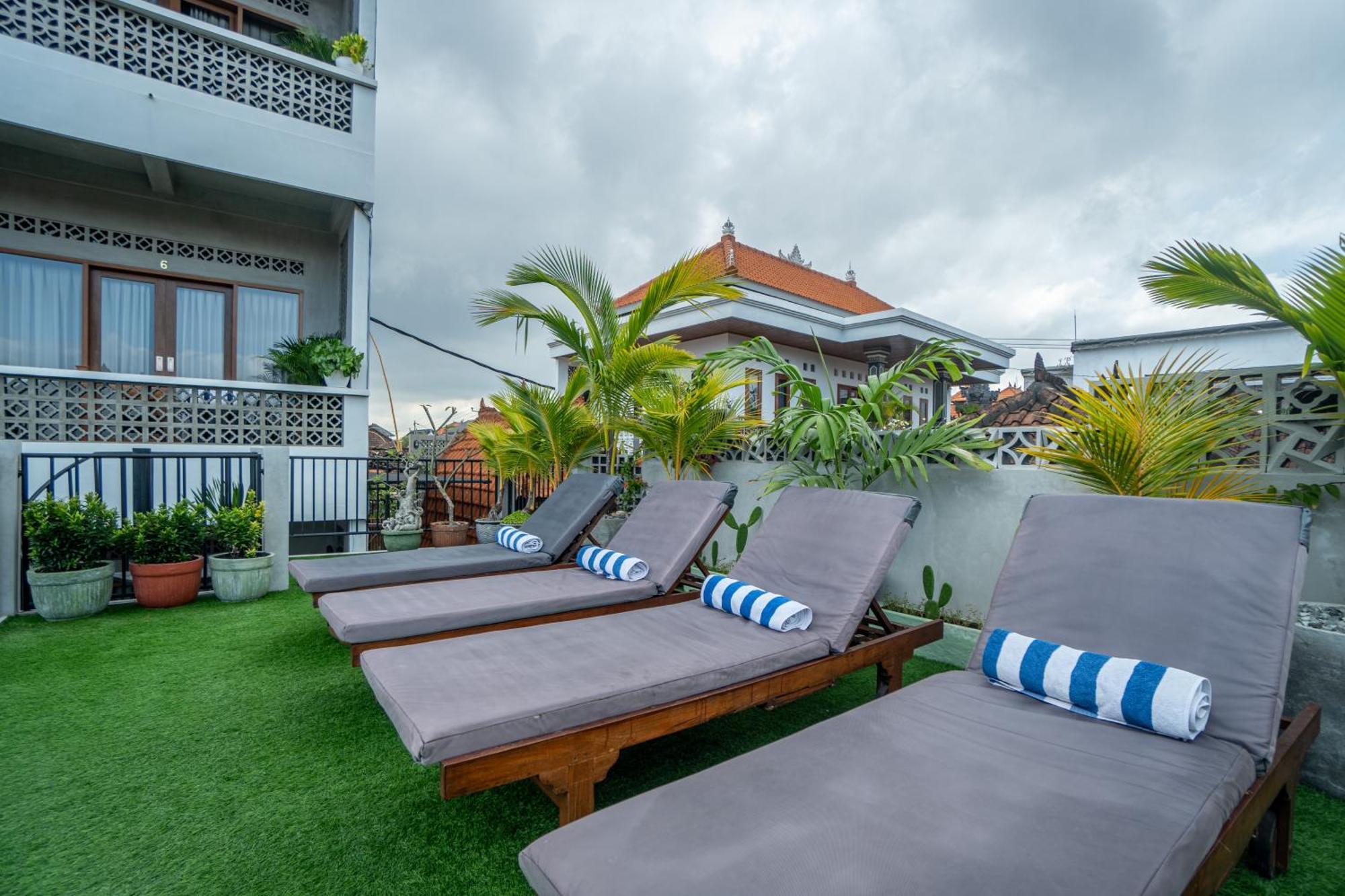 The Breeze Stay And Surf Canggu Exterior foto