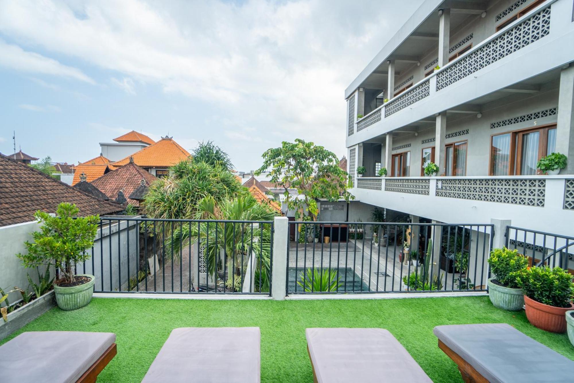 The Breeze Stay And Surf Canggu Exterior foto