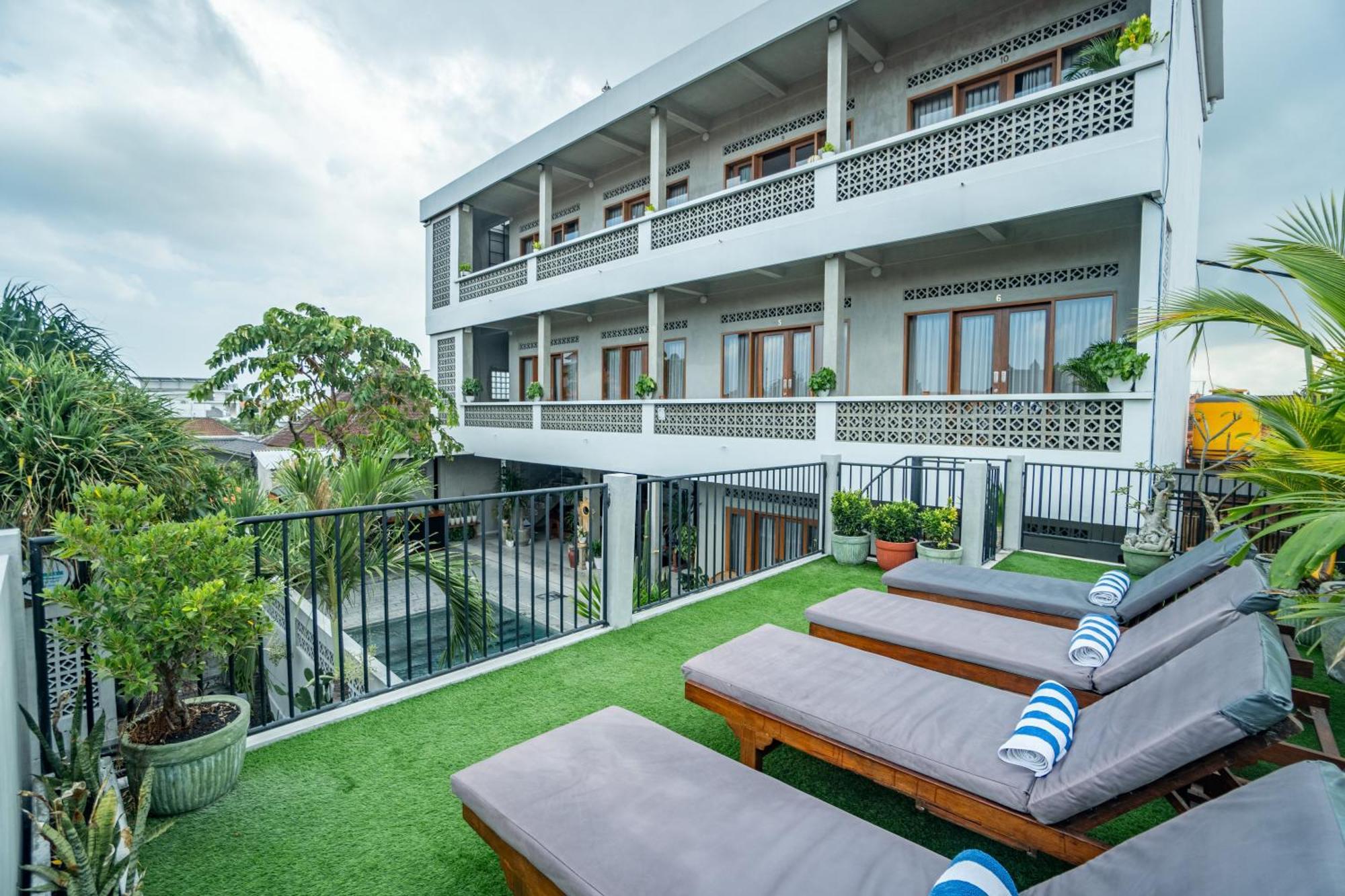 The Breeze Stay And Surf Canggu Exterior foto
